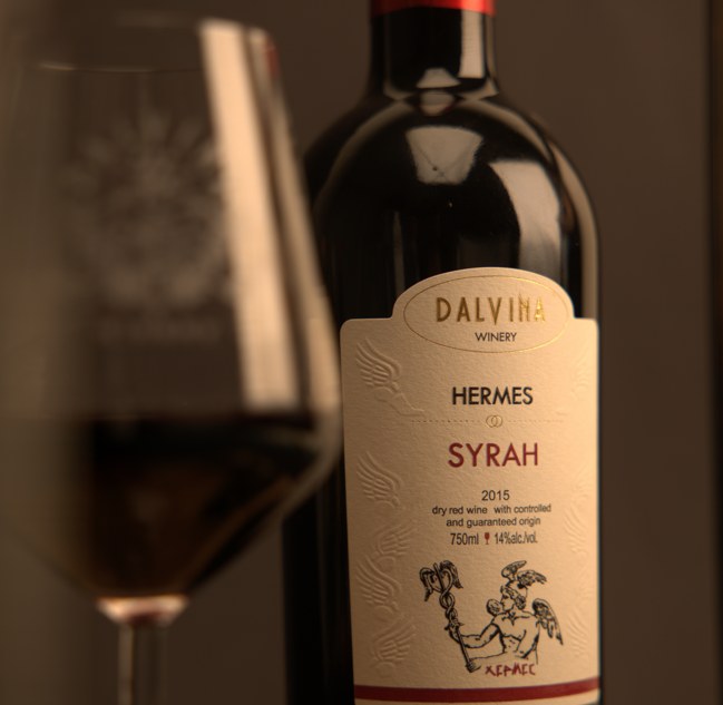 Dalvina Hermes Syrah red wine
