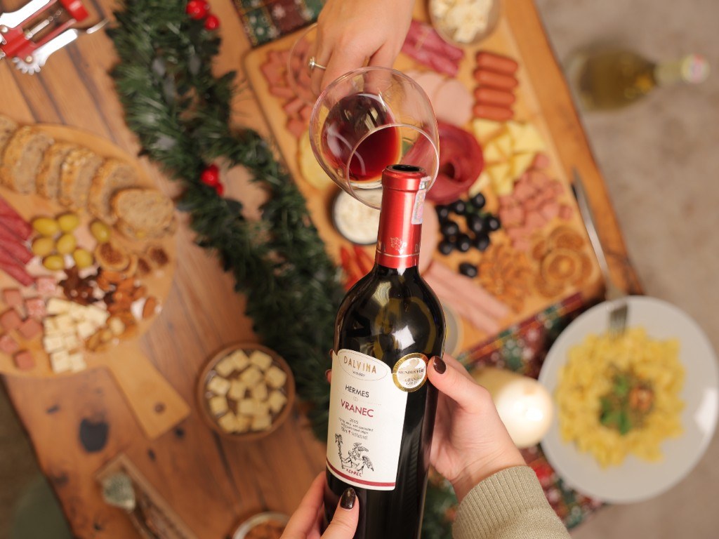 Dalvina Hermes Vranec wine with charcuterie spread