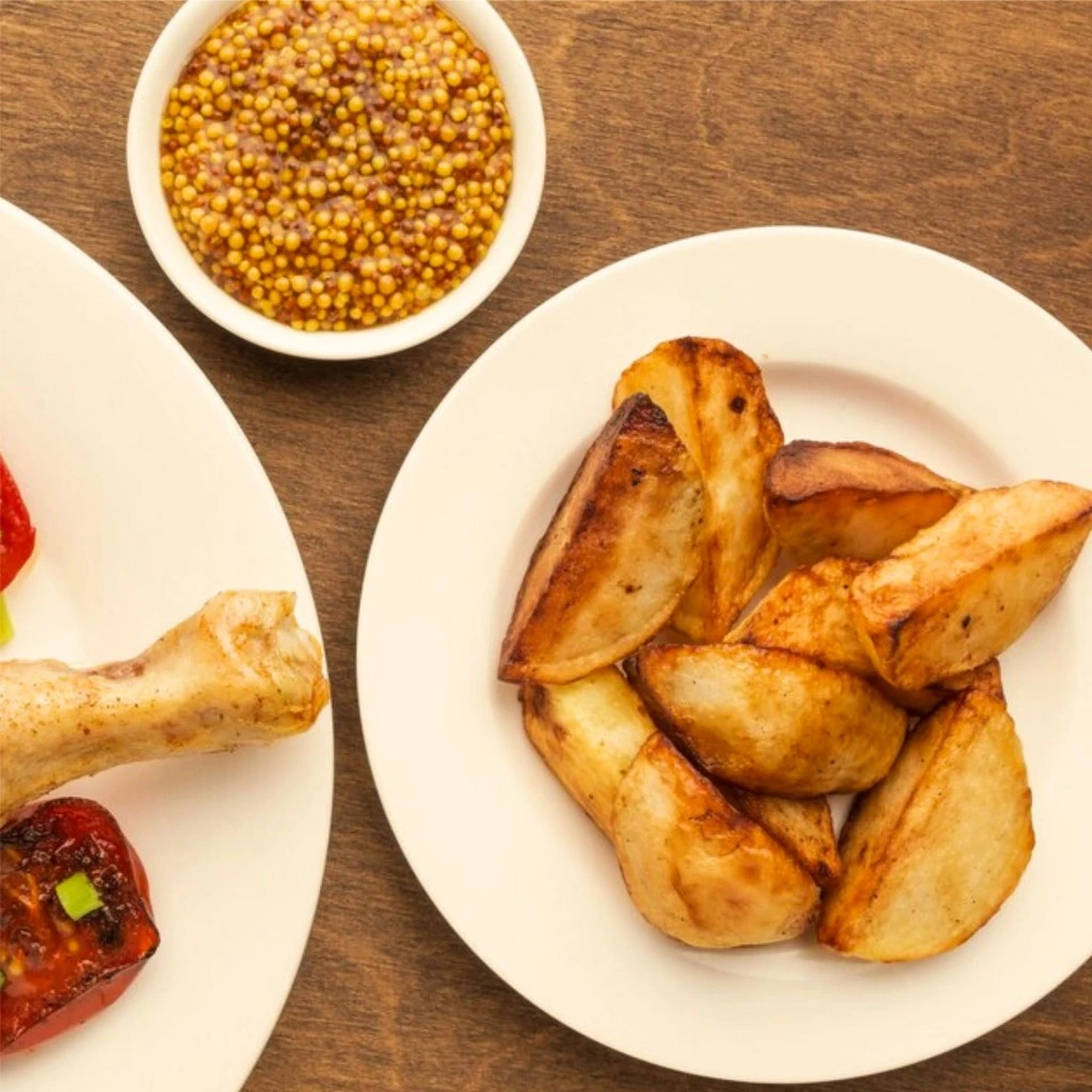 MyDibel potato wedges served with grilled chicken