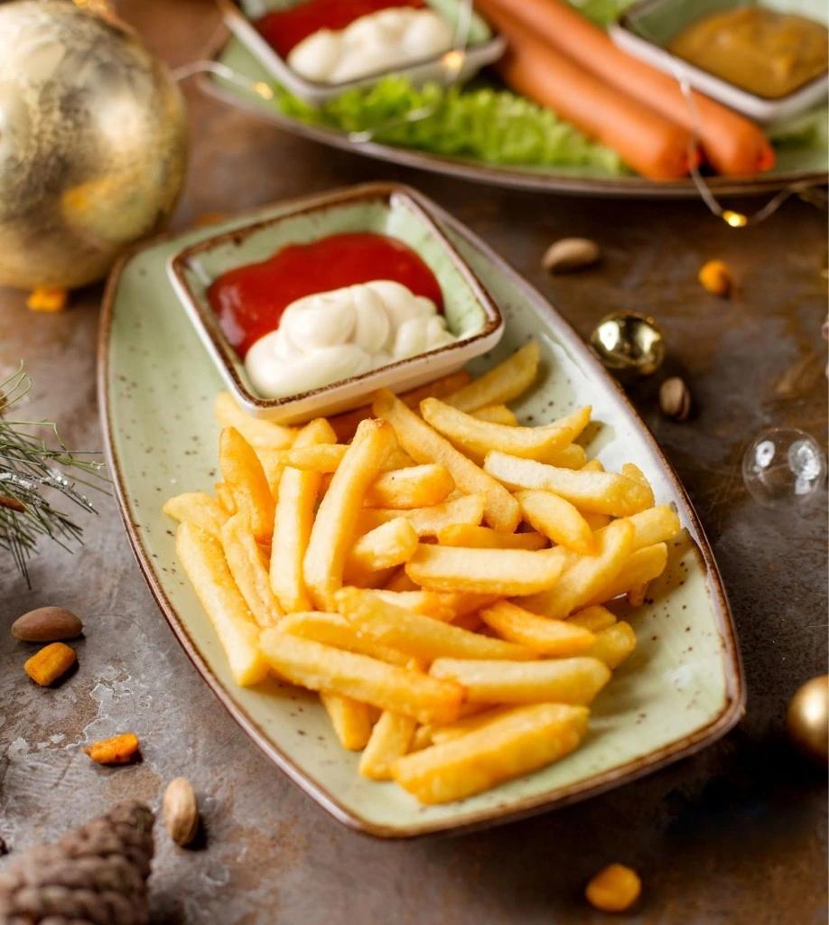 MyDibel French fries with ketchup and mayonnaise